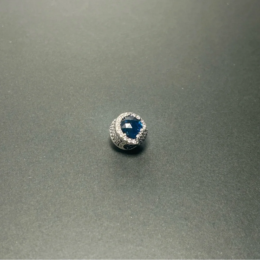 Pandora Charm - Picture 9 of 12